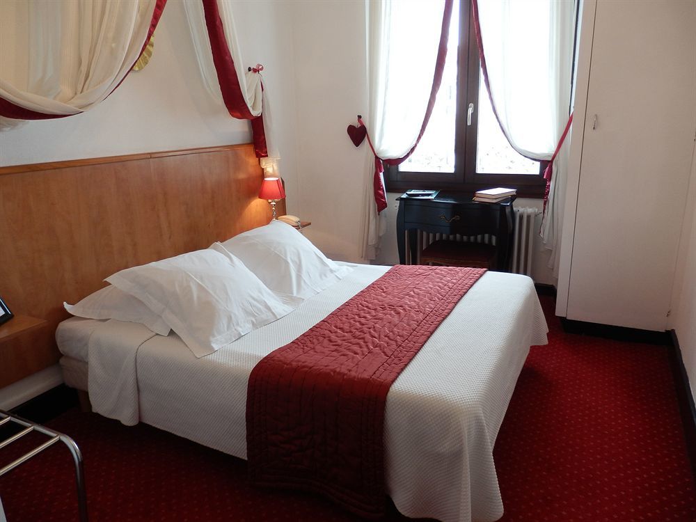 Le Comte Rouge Thonon-les-Bains Exterior foto