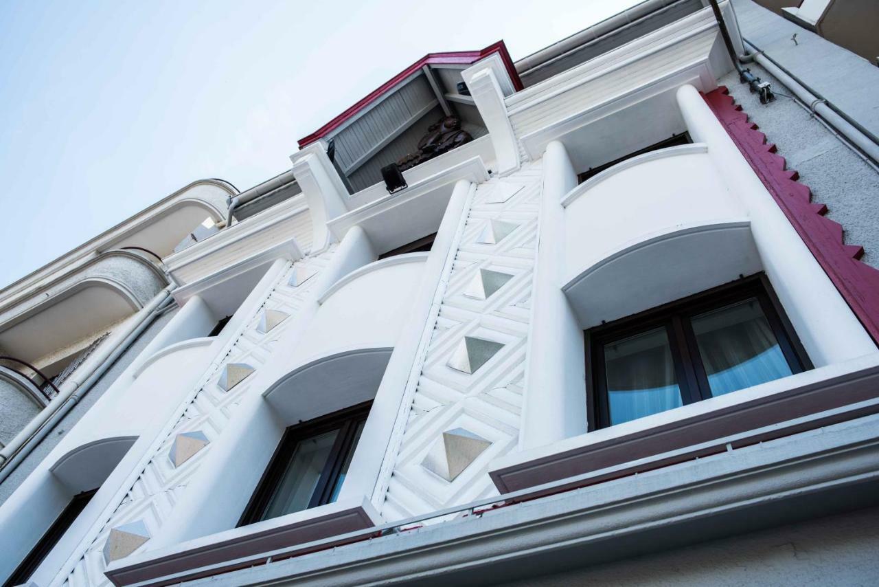 Le Comte Rouge Thonon-les-Bains Exterior foto